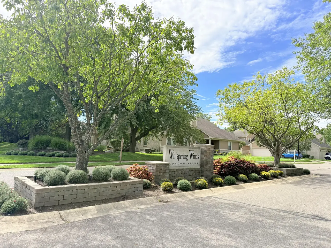 9376 Westwind Drive, Livonia, MI 48150