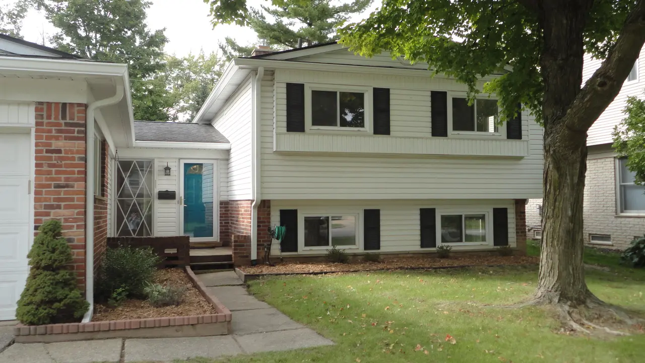 2543 Antietam Drive, Ann Arbor, MI 48105
