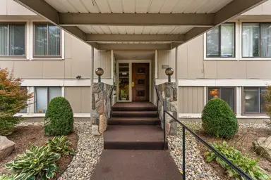 1660 Cliffs Landing 102, Ypsilanti, MI 48198 — photo 2