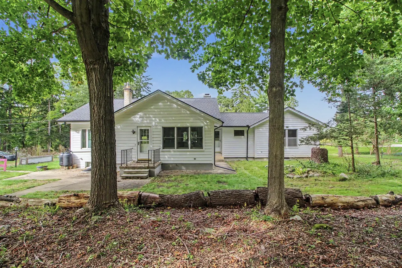 4500 E Huron River Drive, Ann Arbor, MI 48105