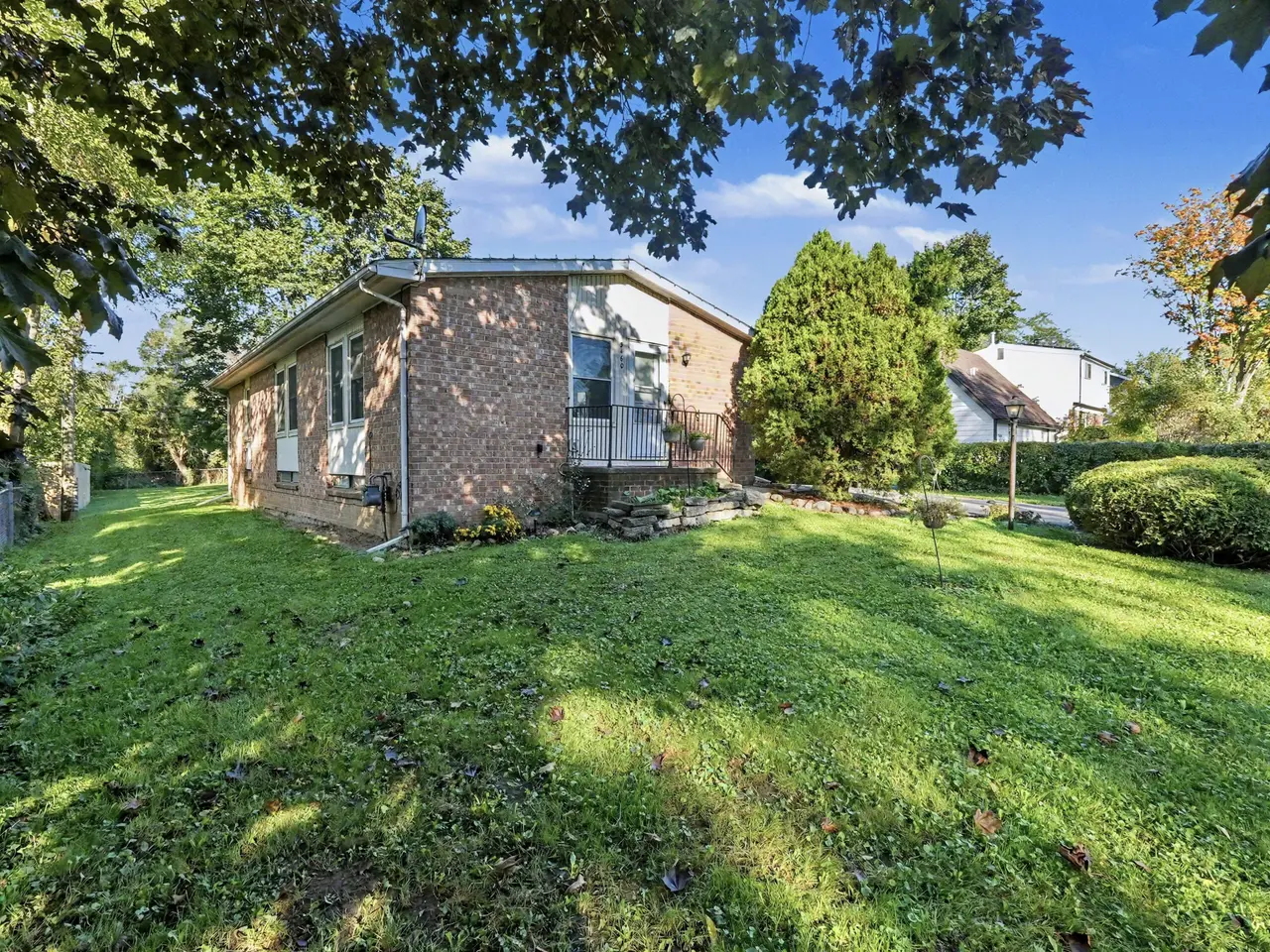 3460 La Salle Drive, Ann Arbor, MI 48108