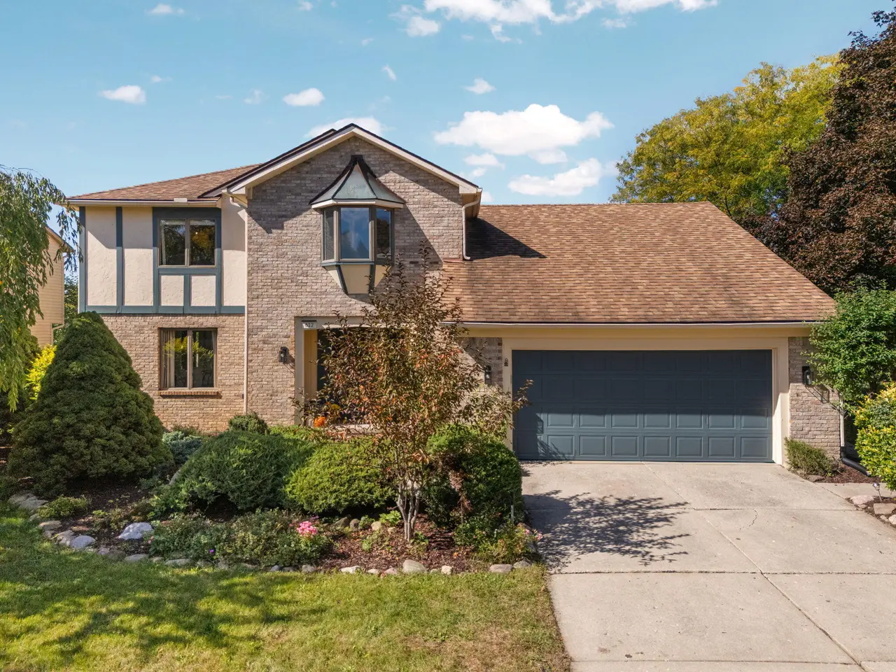 612 Burr Oak Drive, Ann Arbor, MI 48103