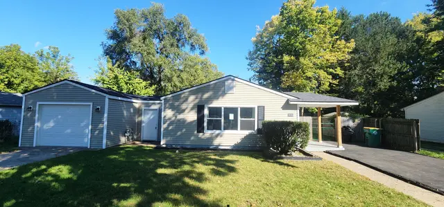 1635 S Harris Rd, Ypsilanti, MI 48198
