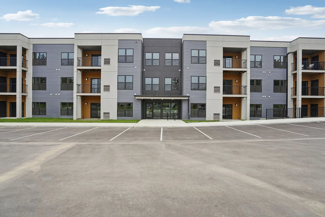 2675 Burton Road 206, Ann Arbor, MI 48104