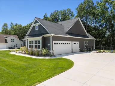9598 Chalfonte Drive, Brighton, MI 48116 — photo 5