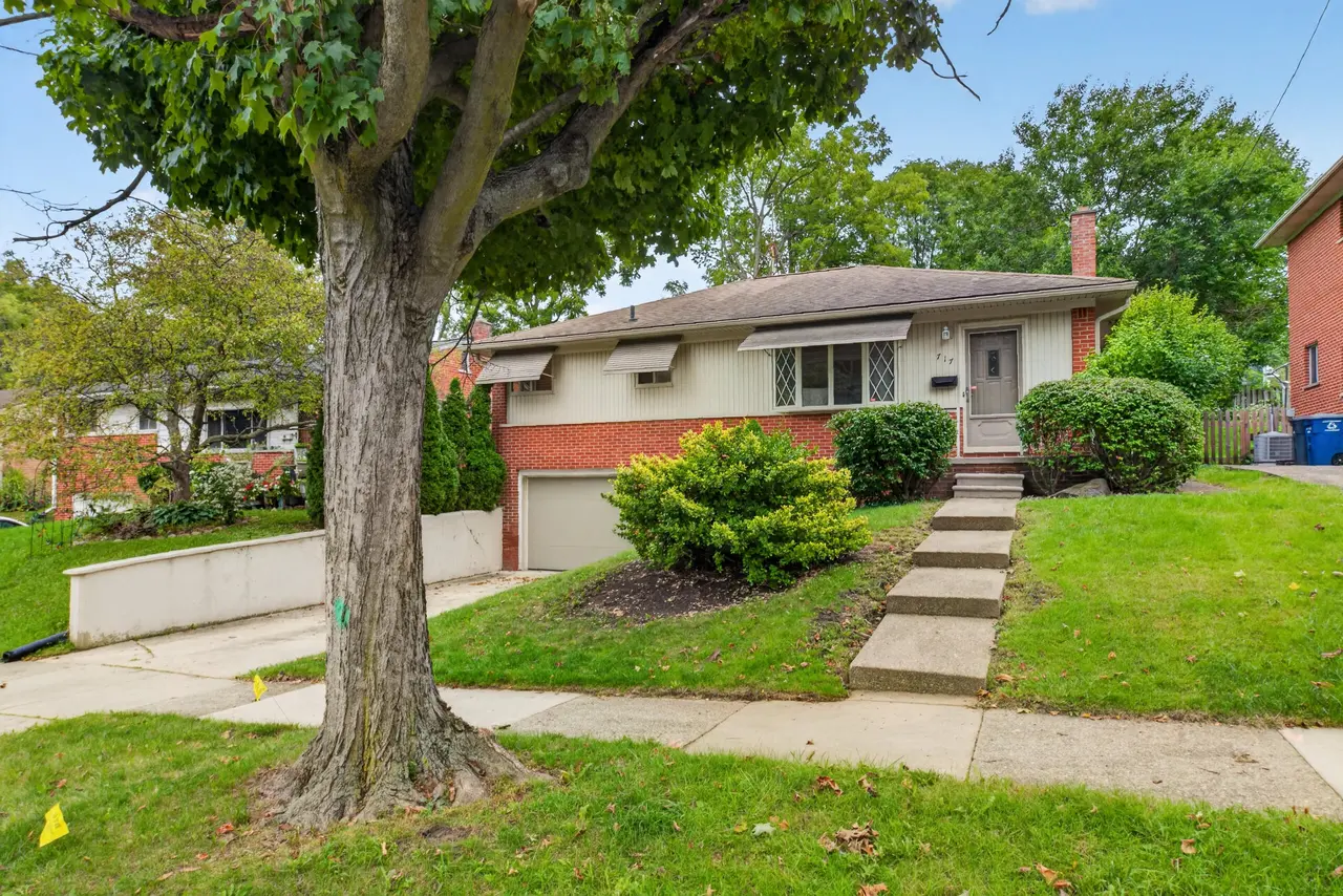 717 Madison Place, Ann Arbor, MI 48103