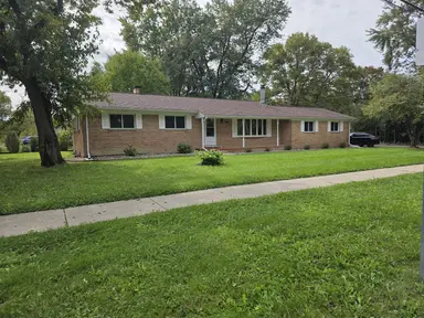 4190 Central Boulevard, Ann Arbor, MI 48108 — photo 2