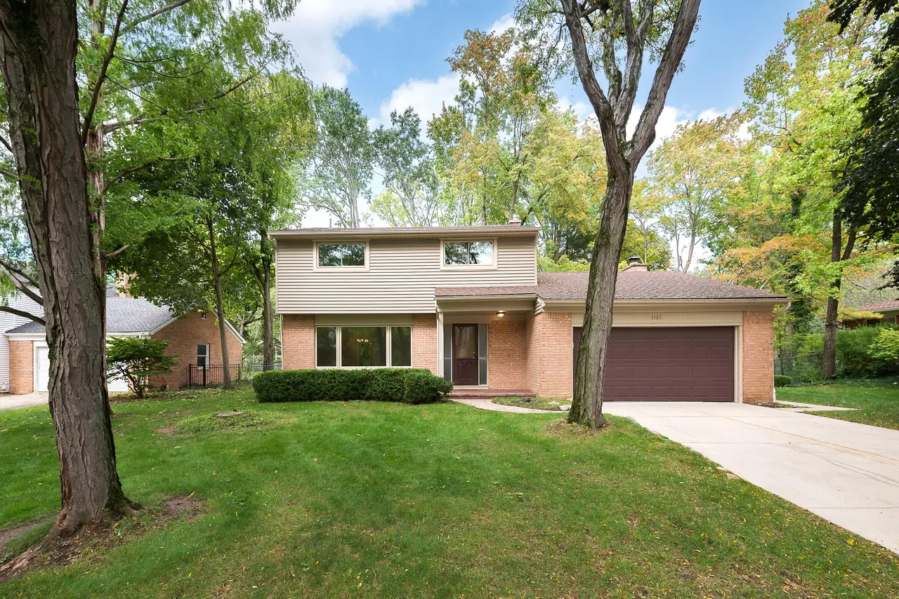 3565 Chatham Way, Ann Arbor, MI 48105