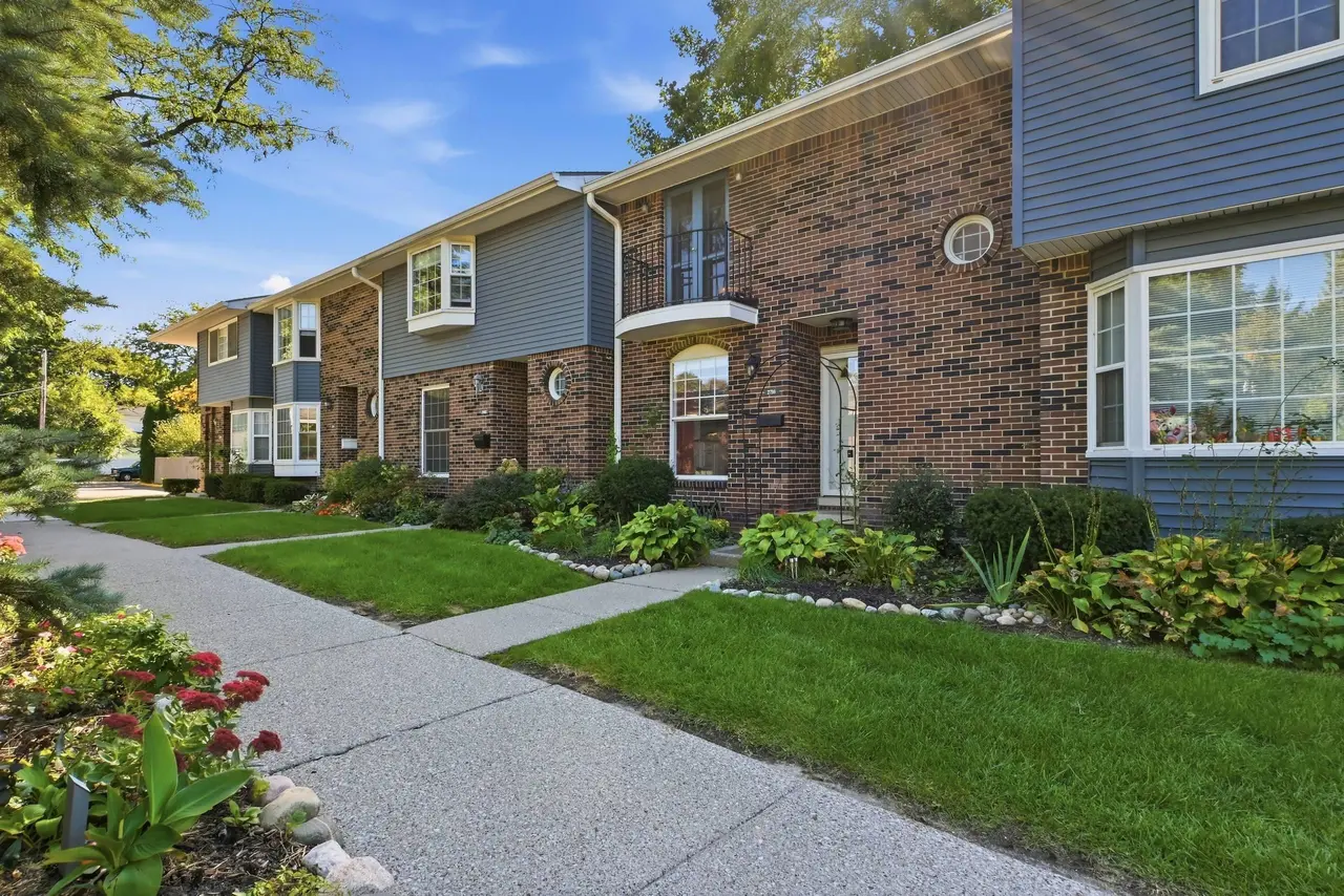 2798 Page Avenue, Ann Arbor, MI 48104