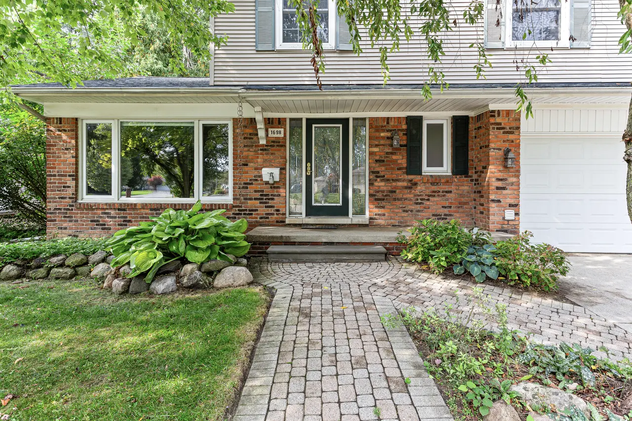 1698 Lexington Street, Plymouth, MI 48170