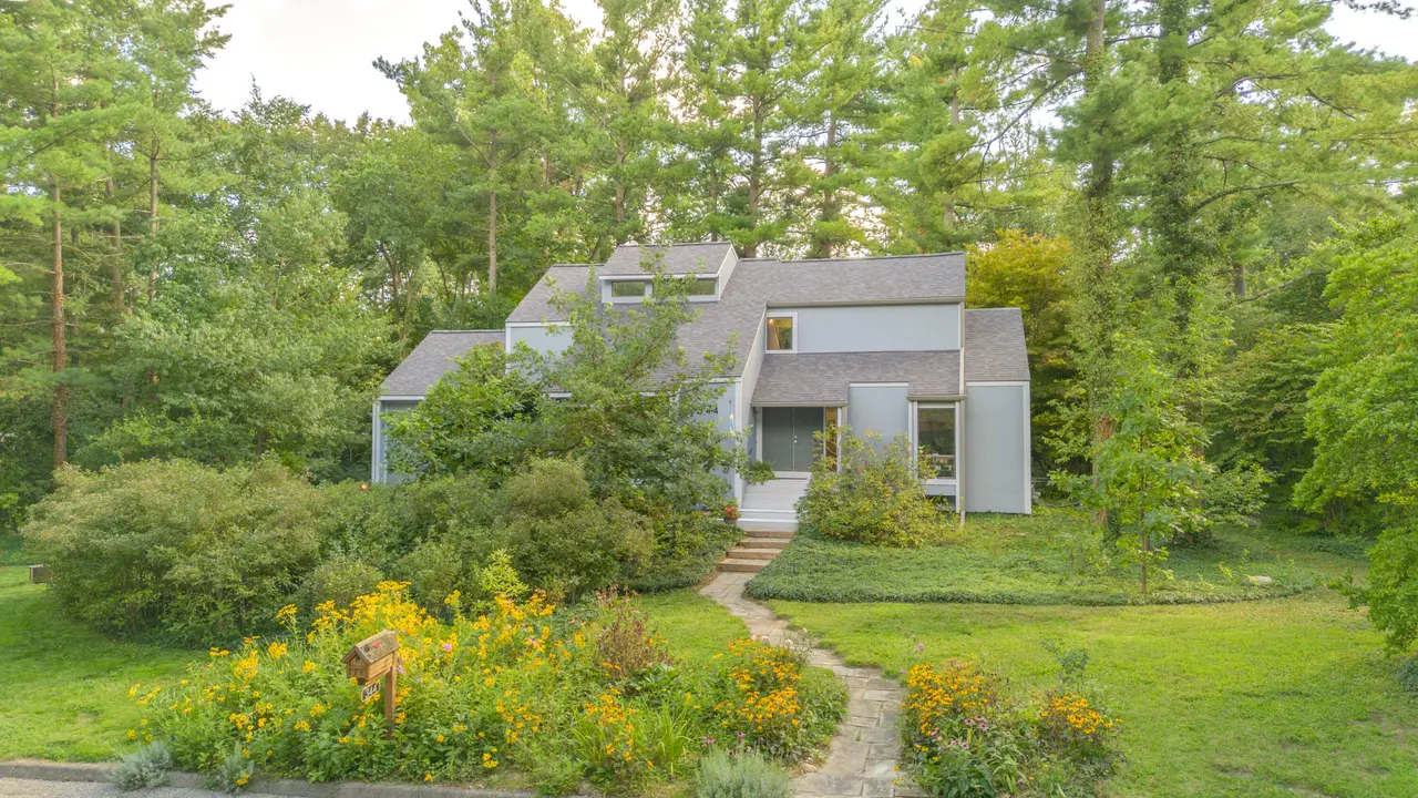 344 Rock Creek Court, Ann Arbor, MI 48104