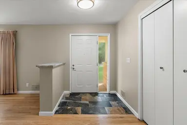 183 N Clubview Drive, Ypsilanti, MI 48197 — photo 5