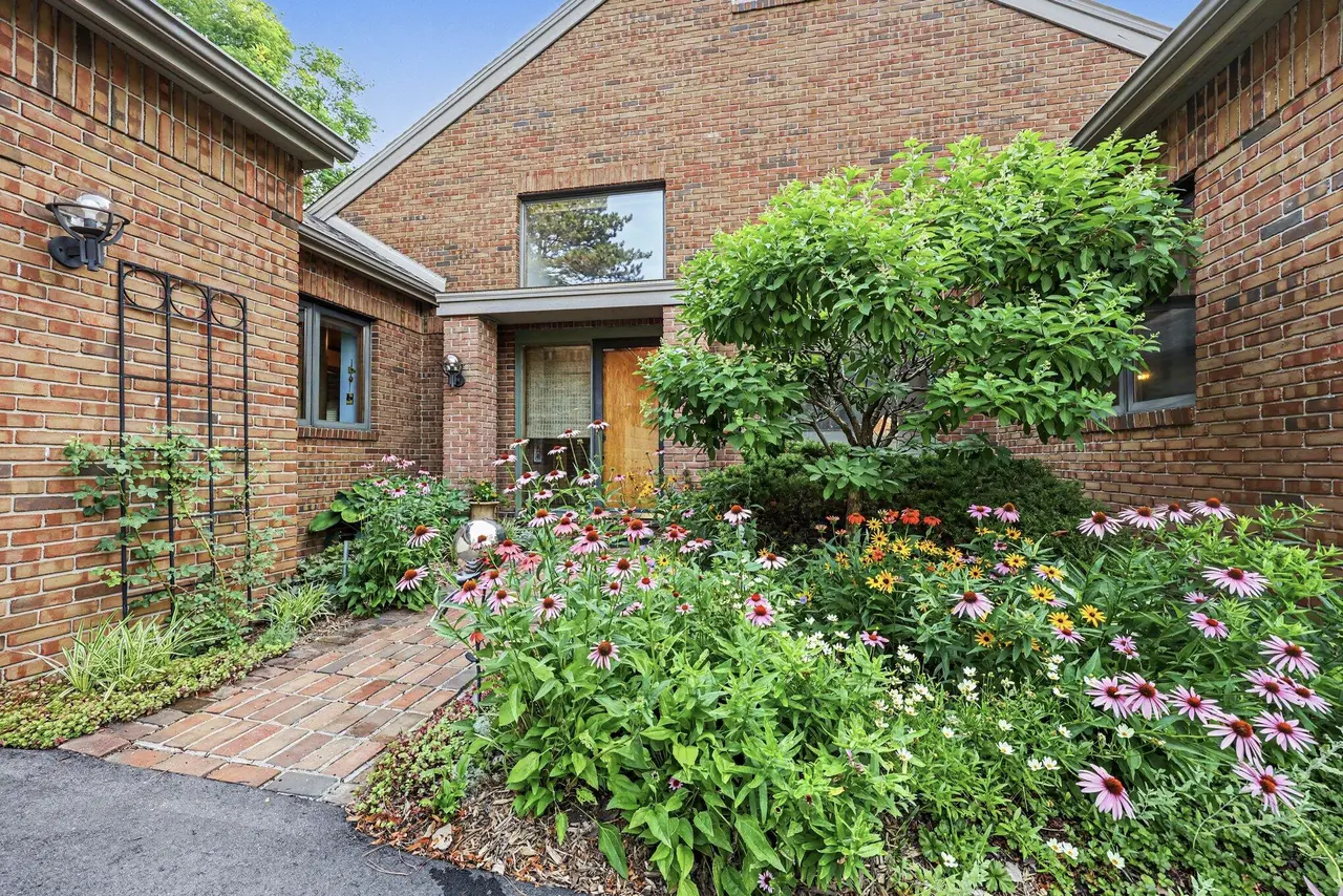 3575 Stanton Court, Ann Arbor, MI 48105