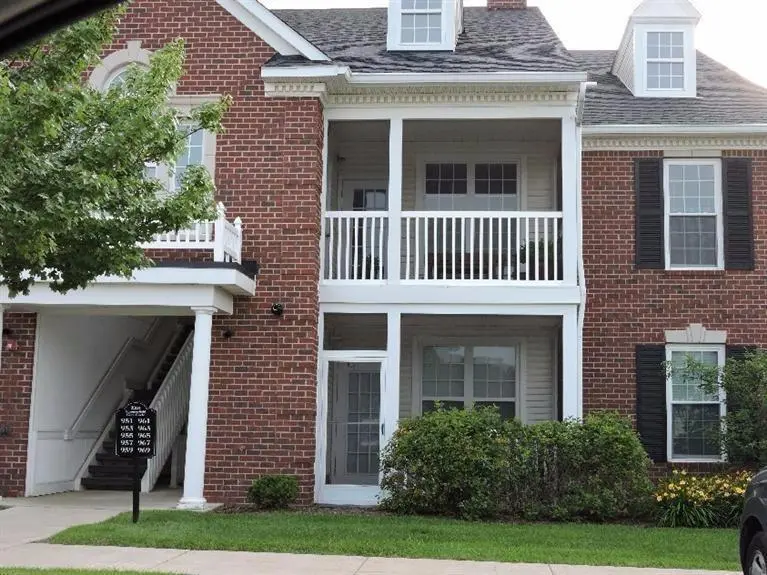 1037 E Summerfield Glen Circle, Ann Arbor, MI 48103