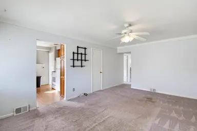 8907 Beatrice, Livonia, MI 48150 — photo 4
