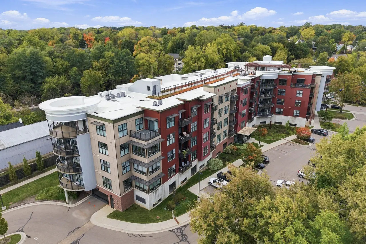 218 W Kingsley Street 512, Ann Arbor, MI 48103