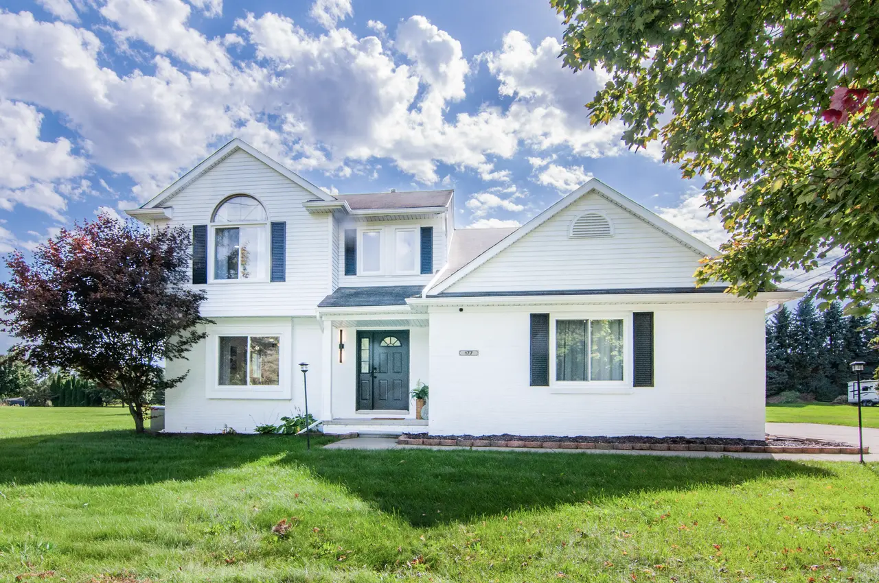 177 W Willis Road, Saline, MI 48176