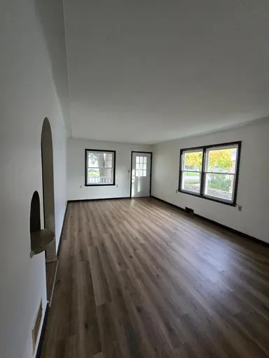 625 Dexter Street 625 and 627, Milan, MI 48160 — photo 2
