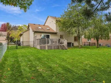 8878 Lamont Street, Livonia, MI 48150 — photo 3
