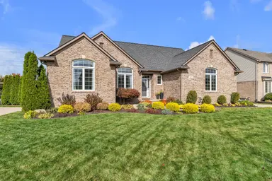 437 W Canford Park, Canton, MI 48187 — photo 2