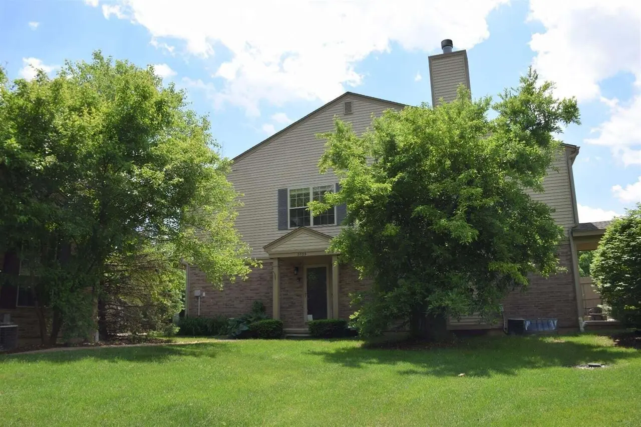3059 Forest Creek Court, Ann Arbor, MI 48108