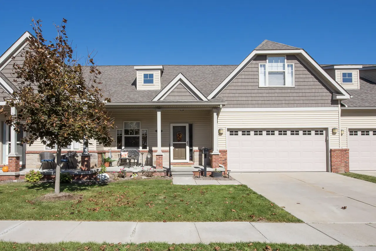 269 Victoria Drive, Dexter, MI 48130