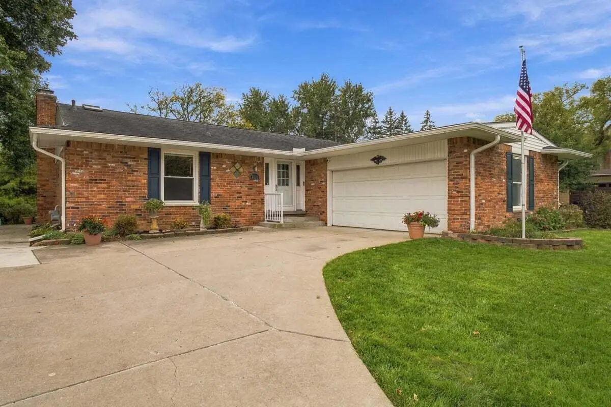 36571 Gardner Street, Livonia, MI 48152