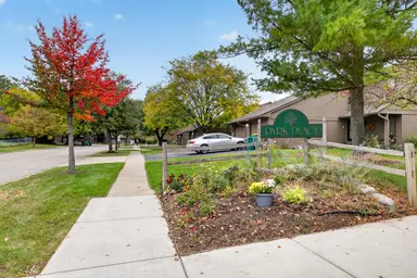 492 Park Place, Saline, MI 48176 — photo 2