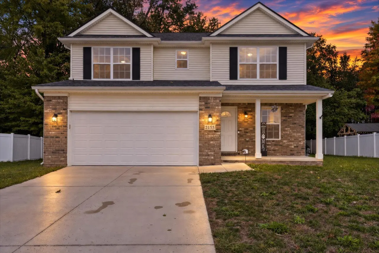 2155 Arbor Creek Drive, Monroe, MI 48162