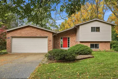 3607 Chatham Way, Ann Arbor, MI 48105 — photo 2