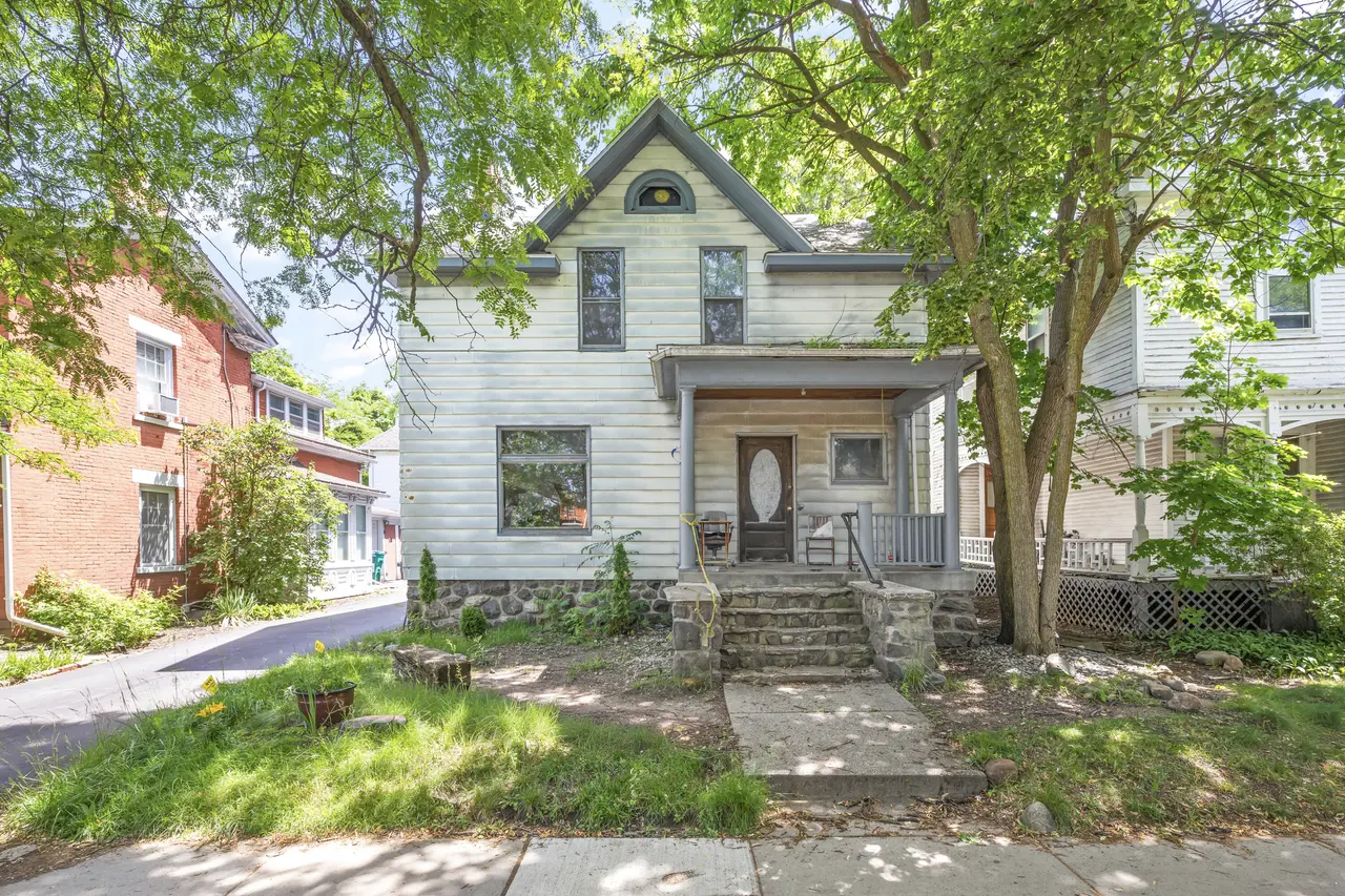 216 N 5th Avenue, Ann Arbor, MI 48104