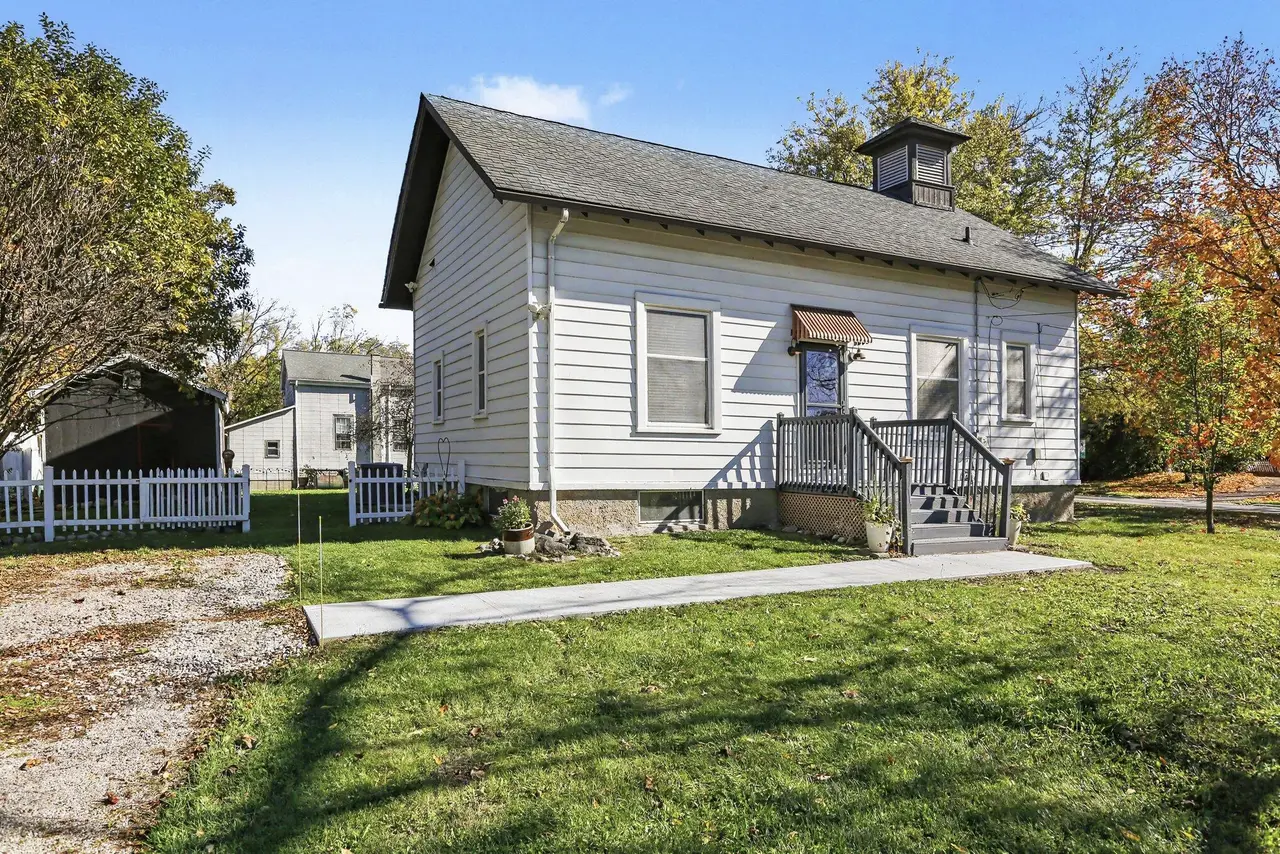 11484 Jackson Road, Dexter, MI 48130