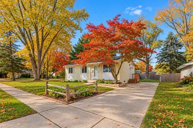 748 Glenwyth Road, Brighton, MI 48116 — photo 2