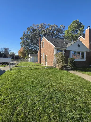 2666 Willow Street, Dearborn, MI 48124 — photo 2