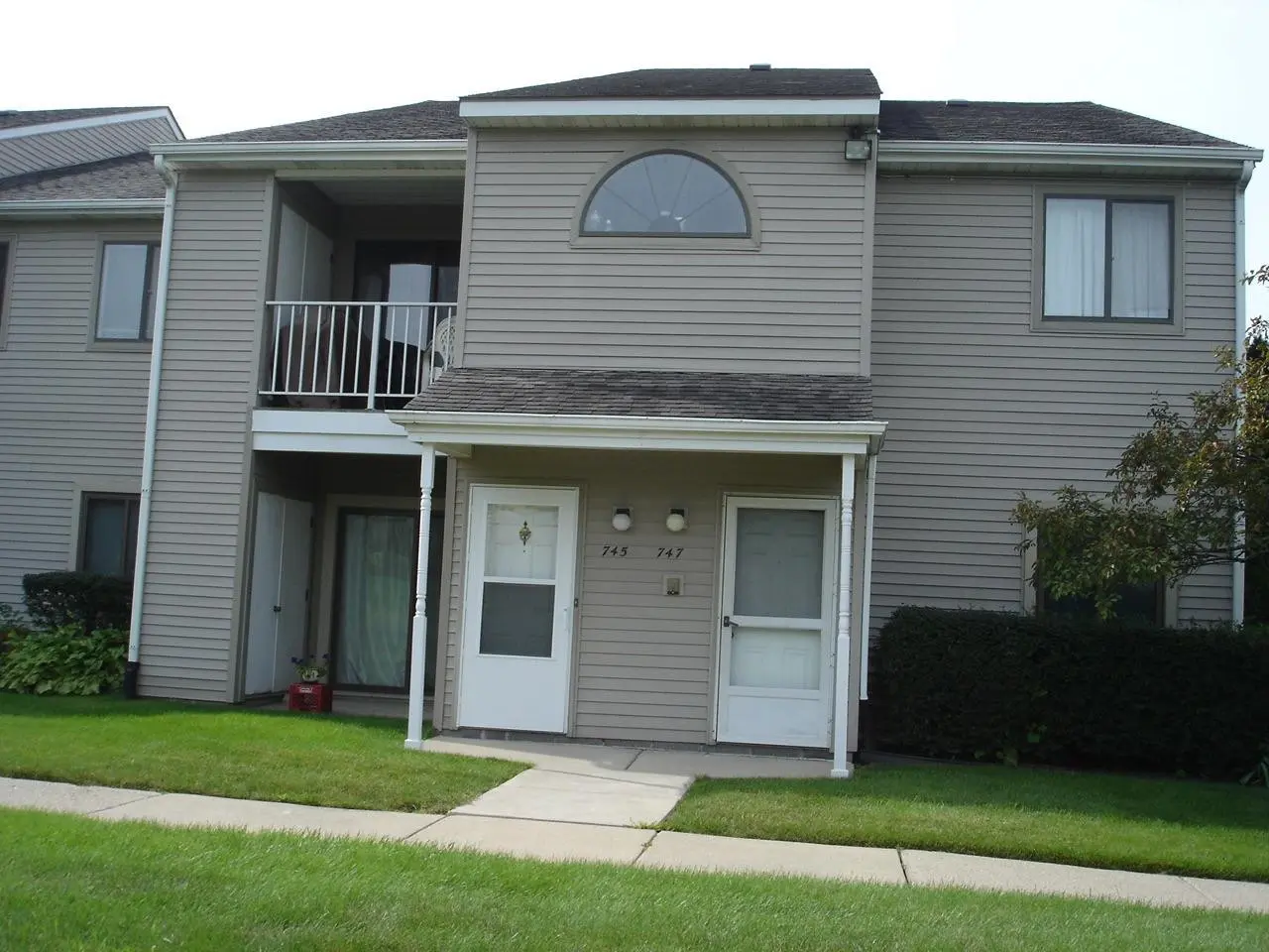 747 Clubhouse Drive, Ypsilanti, MI 48197