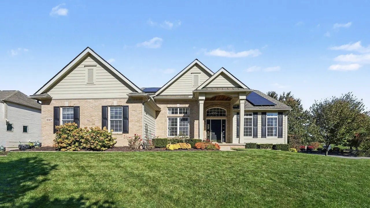 597 Amherst Circle, Saline, MI 48176