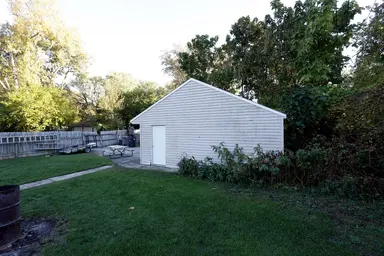 27705 Clarita Street, Livonia, MI 48152 — photo 4