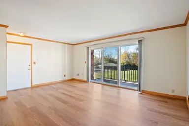 29516 Bobrich Street 20, Livonia, MI 48152 — photo 5