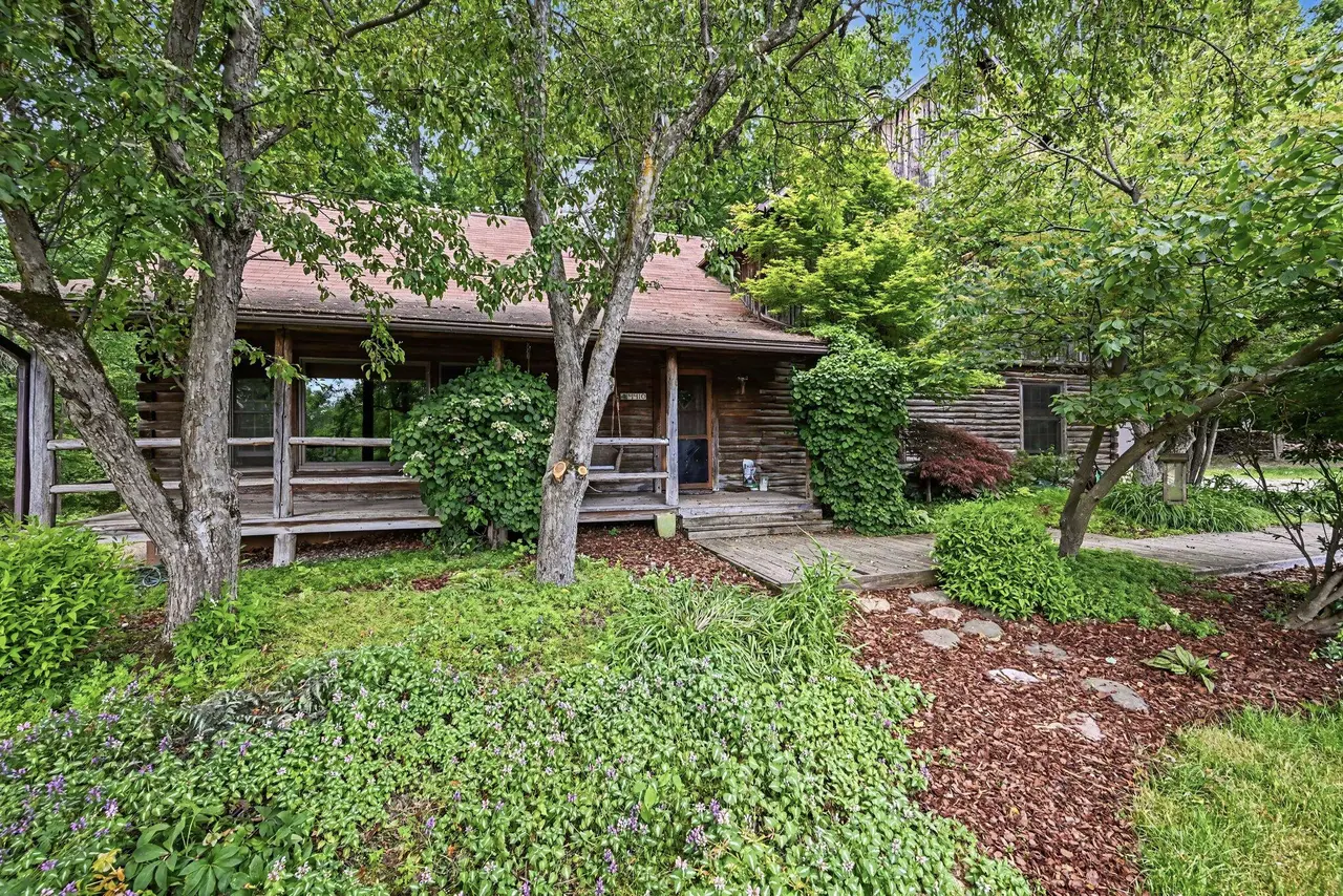 4410 Earhart Road, Ann Arbor, MI 48105