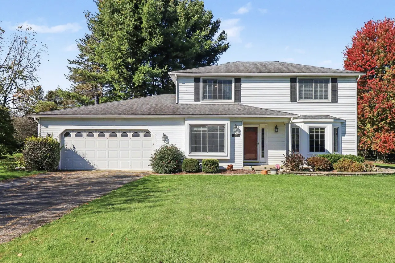 5556 Pebble Ridge Court, Ann Arbor, MI 48108