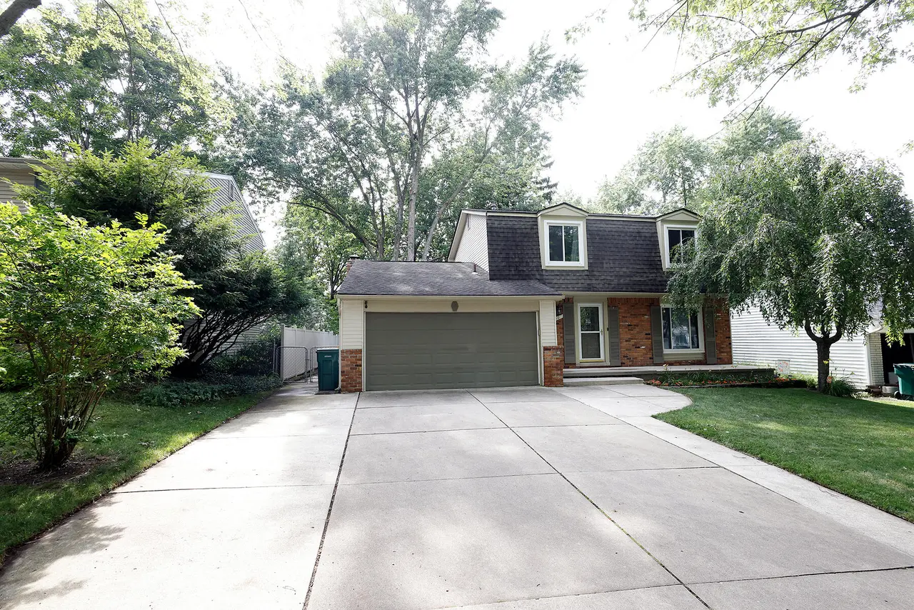 40 Colony Court, Ypsilanti, MI 48197
