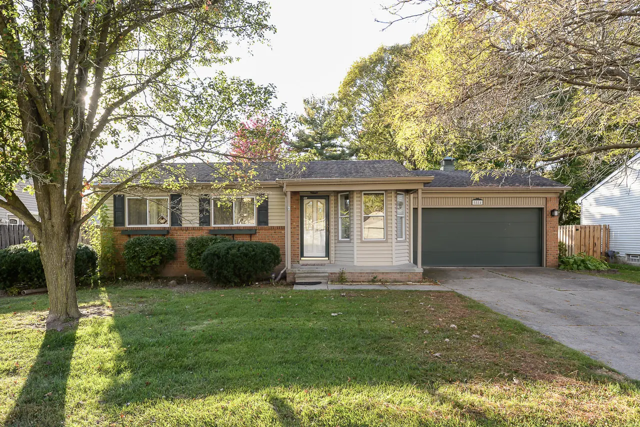 5884 S Ivanhoe Avenue, Ypsilanti, MI 48197