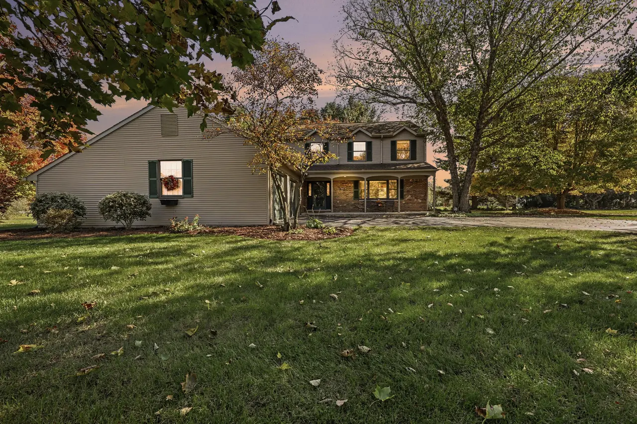 5641 Fox Run, Saline, MI 48176