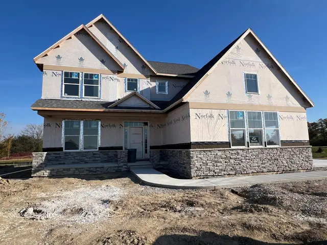 5040 Rutland Drive 49, Saline, MI 48176