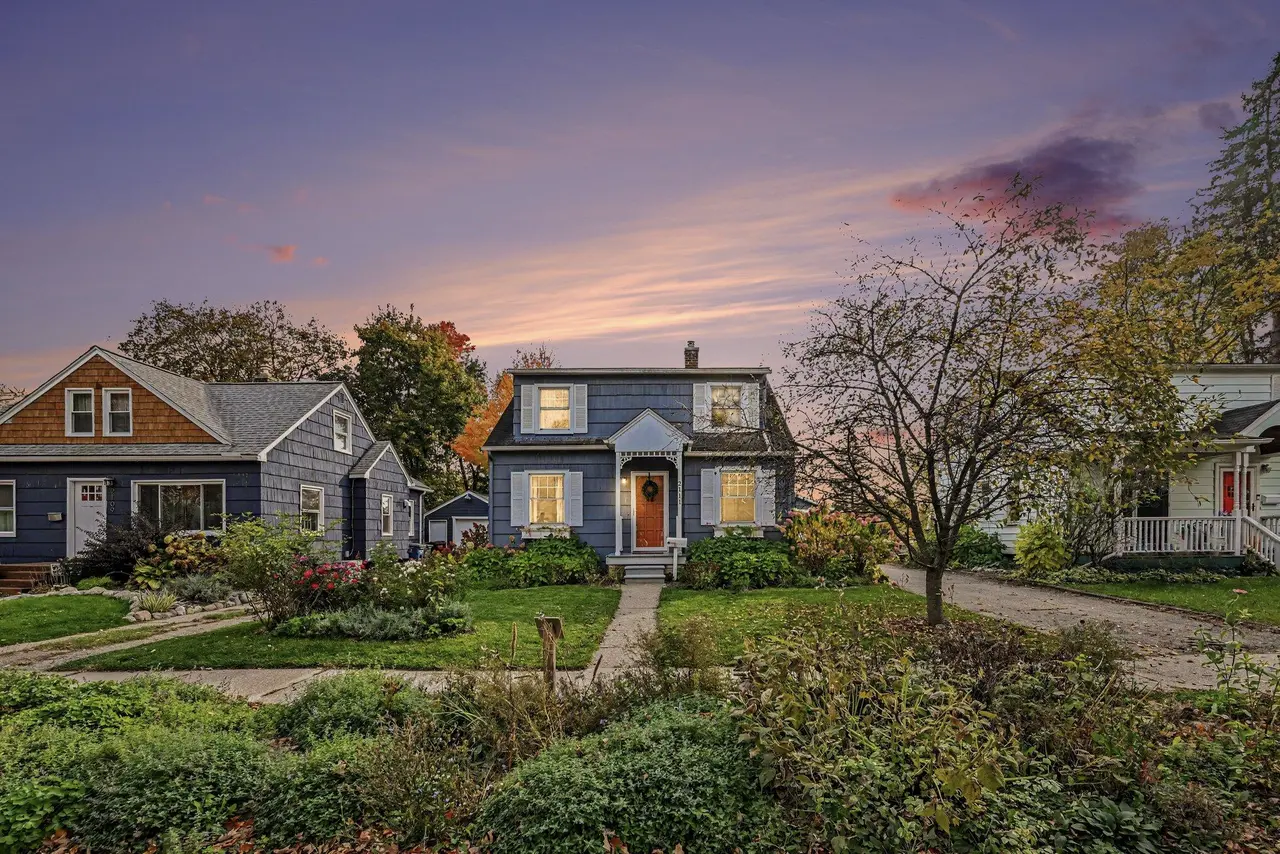 2111 Alice Street, Ann Arbor, MI 48103