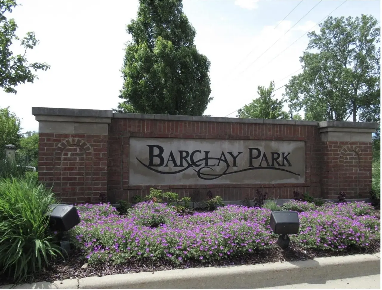 3055 Barclay Way, Ann Arbor, MI 48105