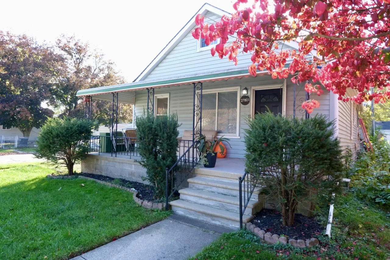 27801 Long Street, Livonia, MI 48152